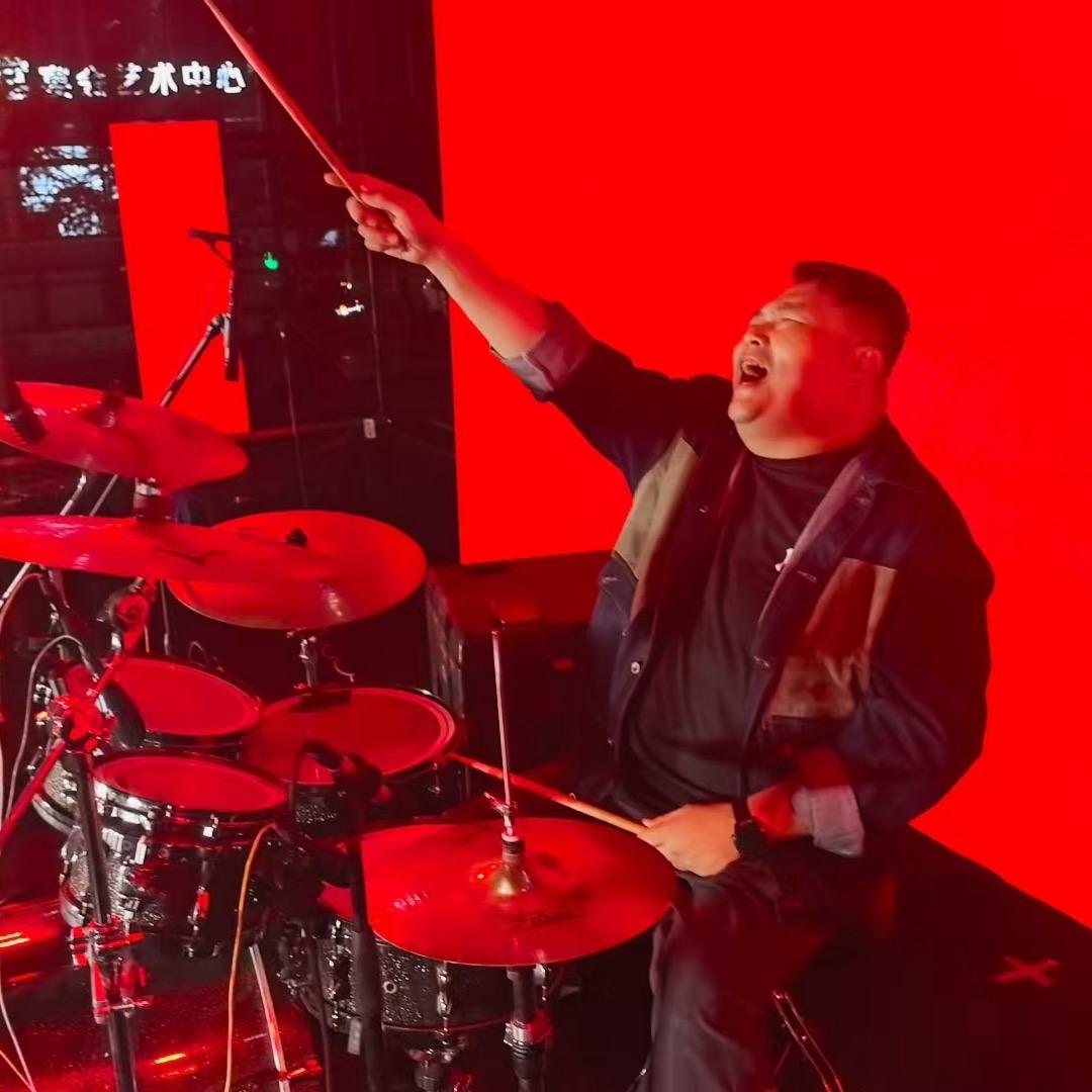 鼓手大刘