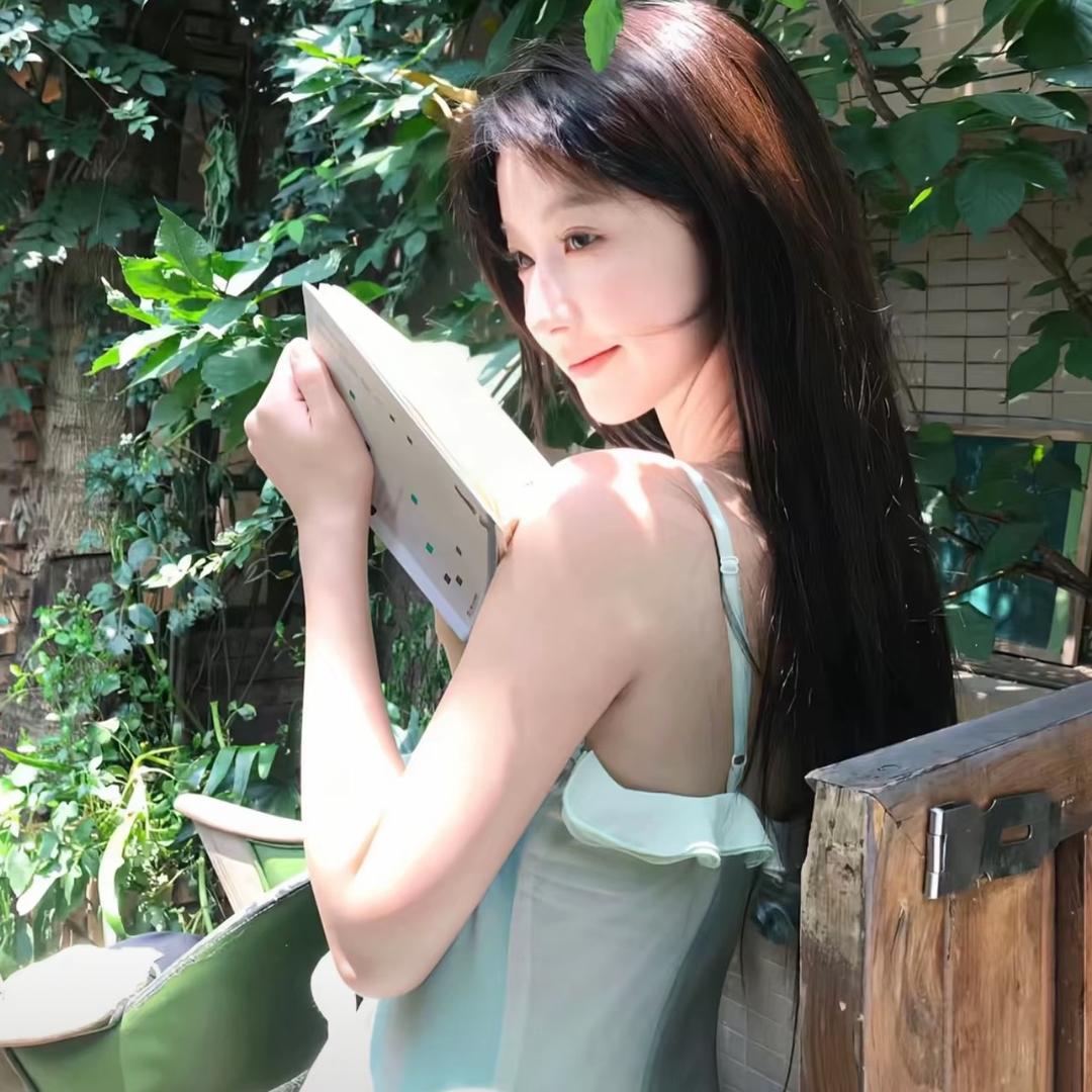 糕᳐手小᳐妍੭ﾞ