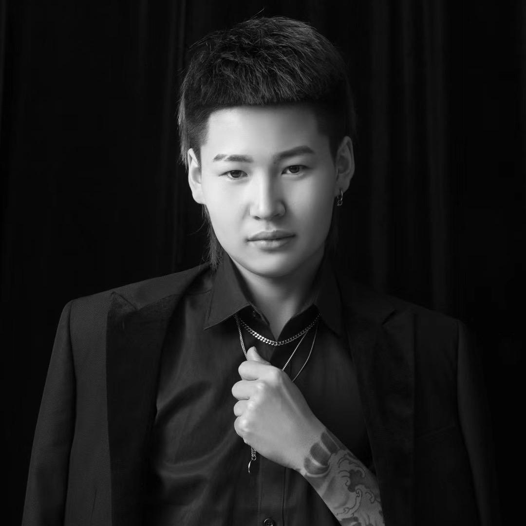 不会剪头发的 小武🇨🇳