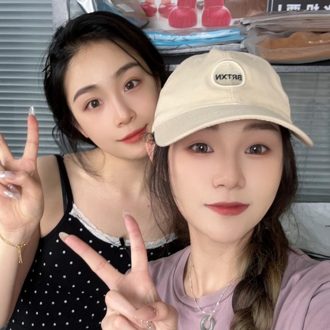 麦焮服装供应链潮牌