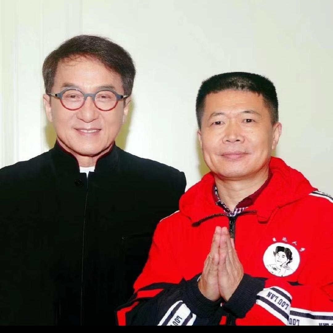 艺人经纪：阿宏