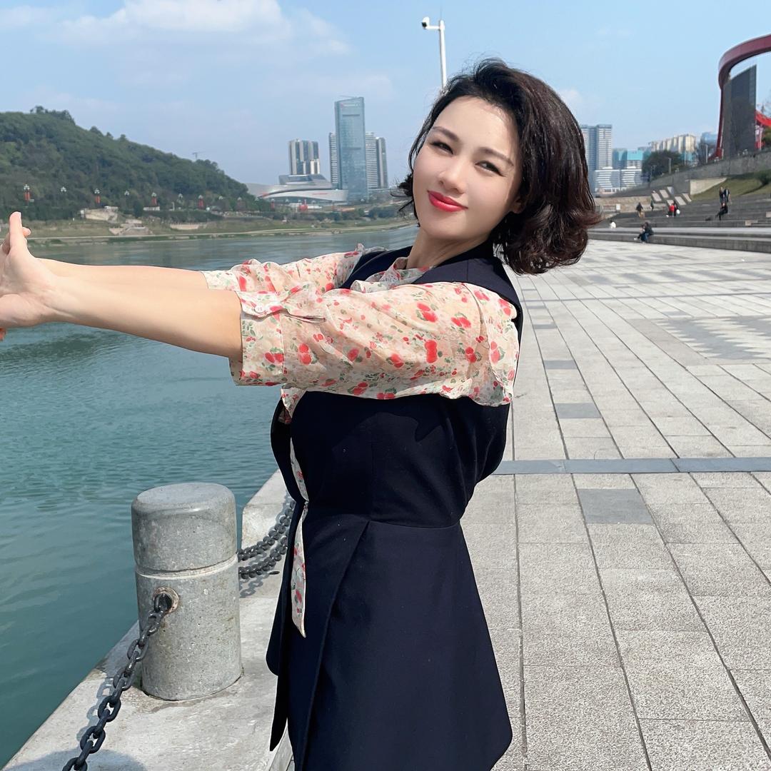 翘翘