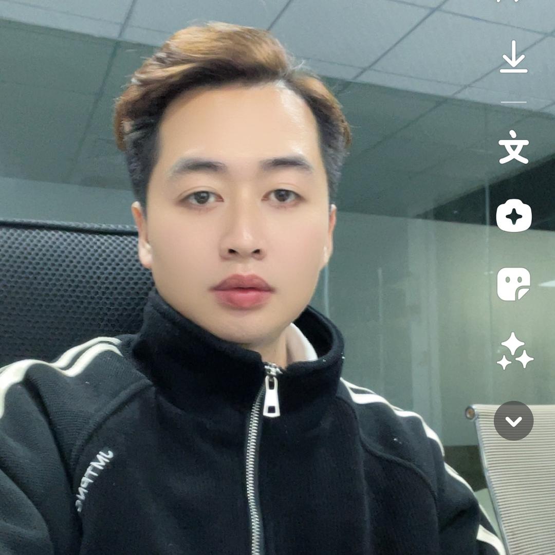 小官：