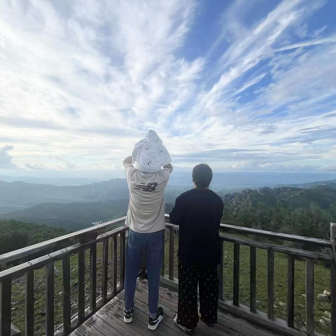 晴 空 万 李