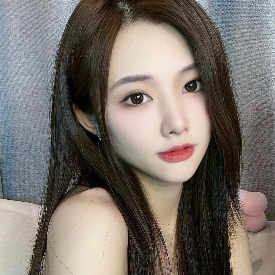 演员张梦童