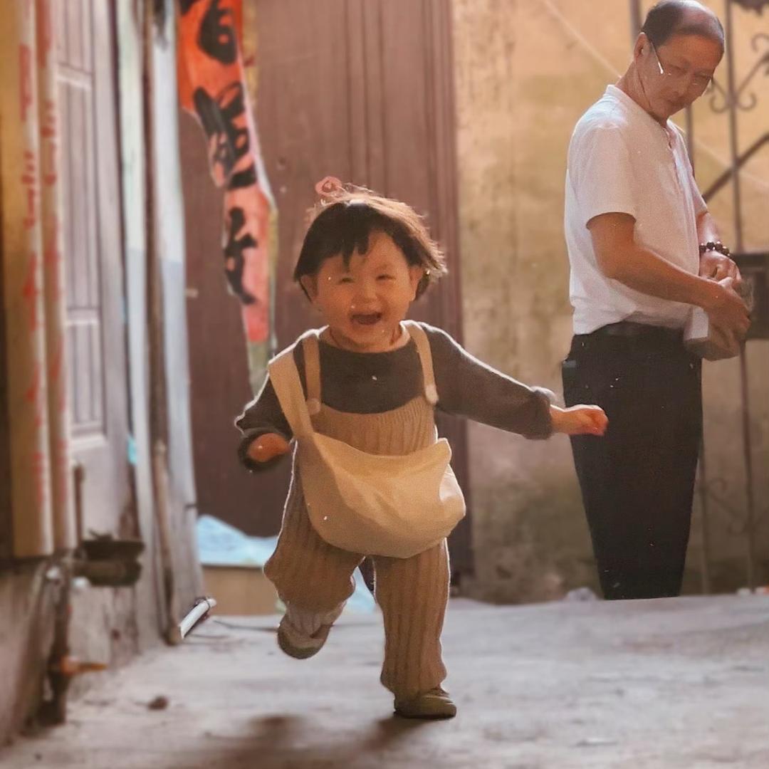 ◤小飞飞◥