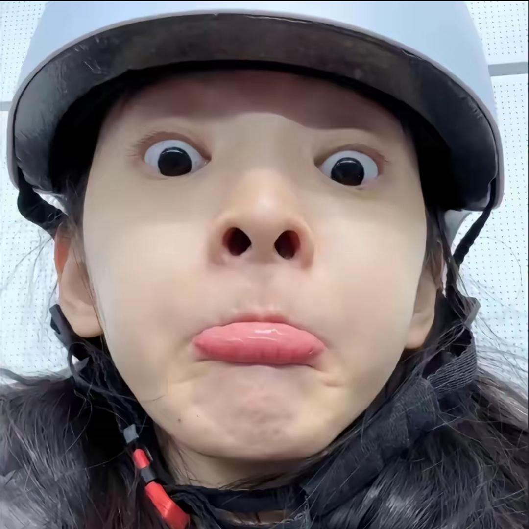 Lxxx