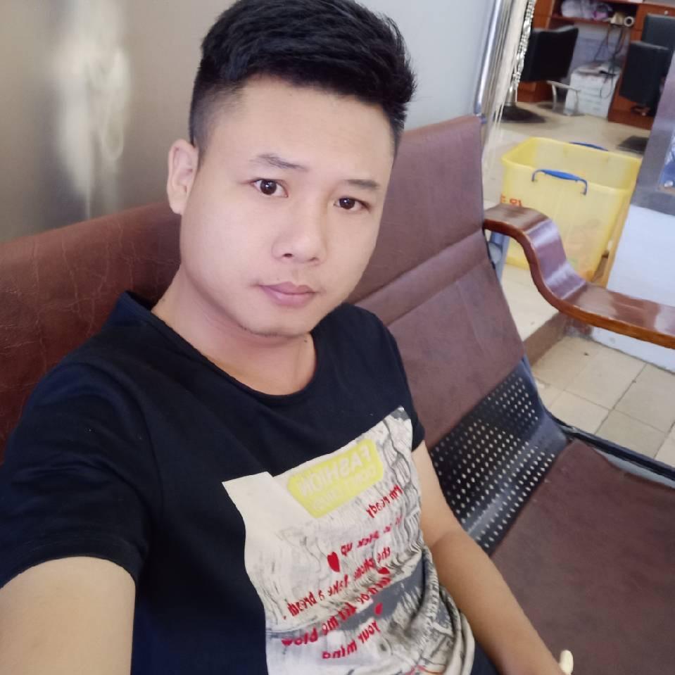 东廷烫染机构.李叔叔