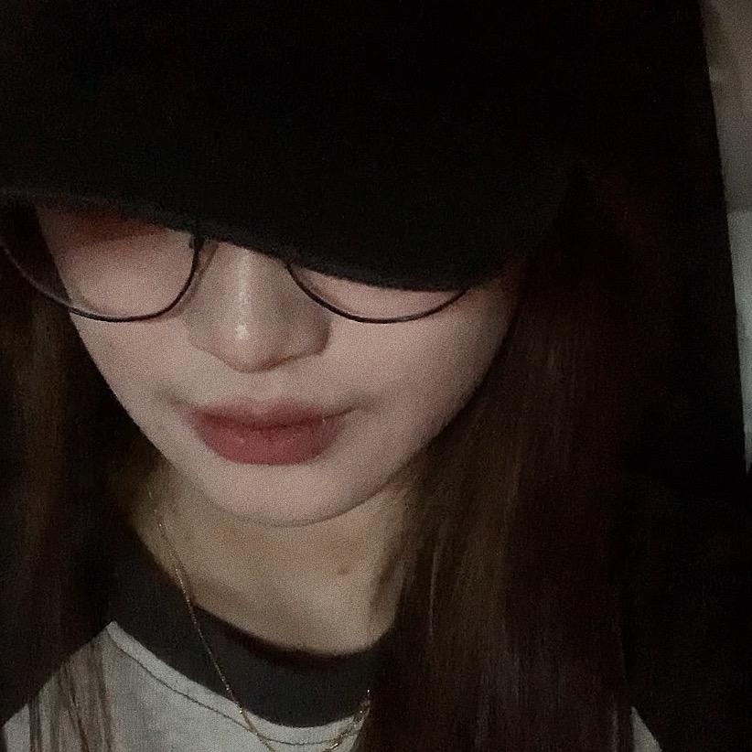 爱吃车厘汁kk