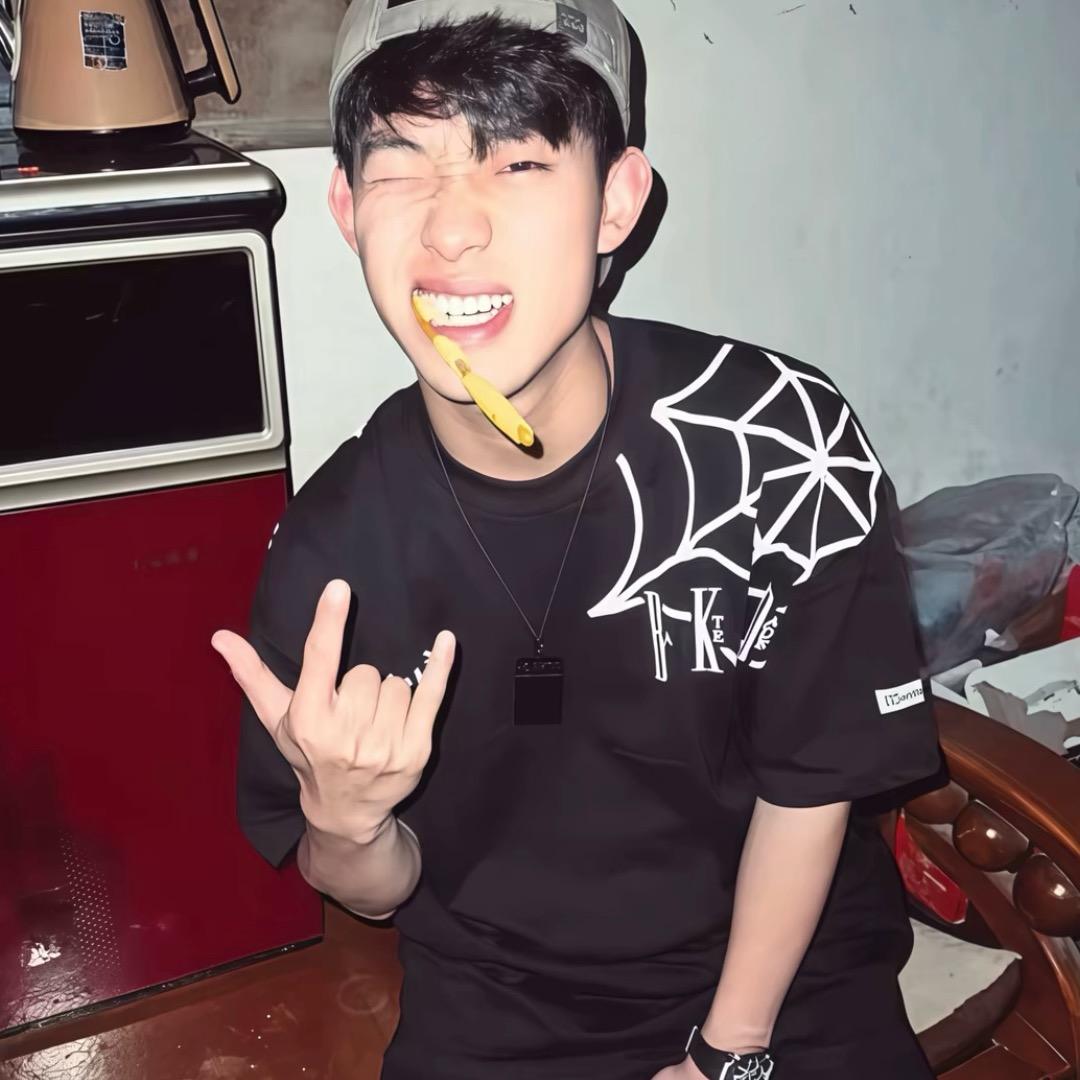 爱吃榴莲的屁屁🐛