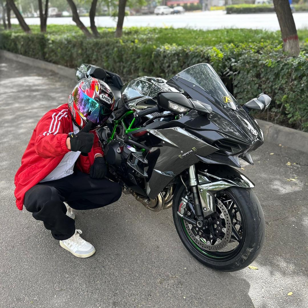武威引擎摩托