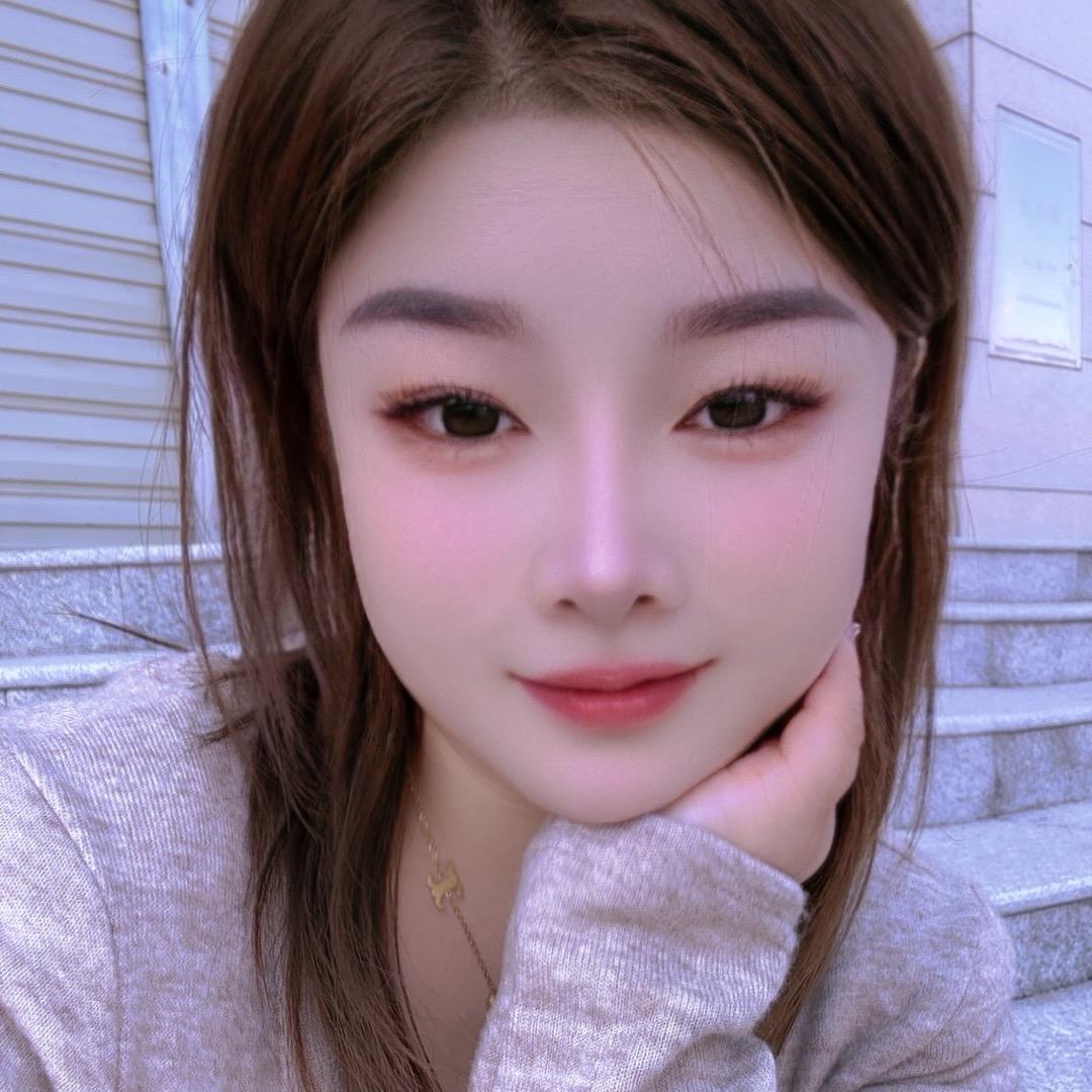 丽丽💕💕