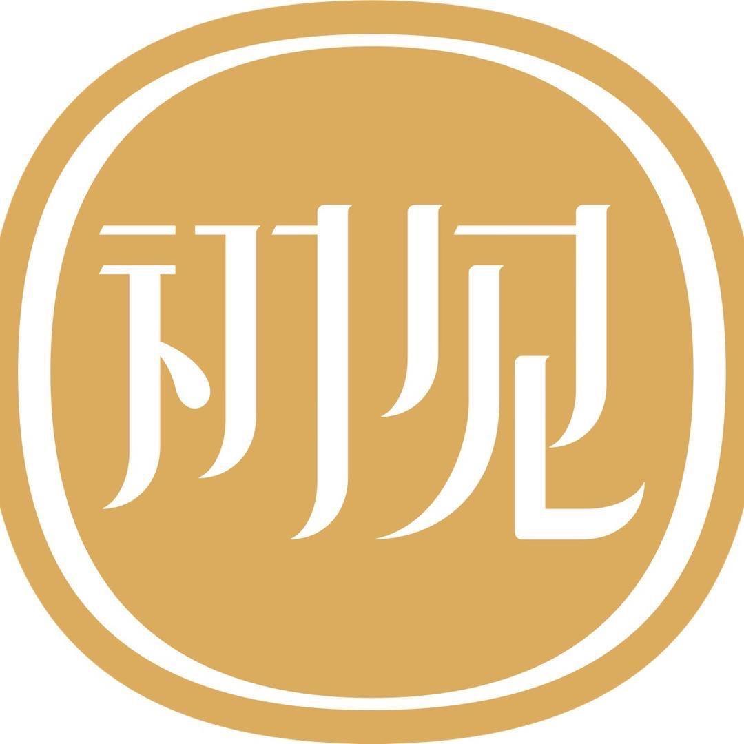 南极人智在女装专卖店