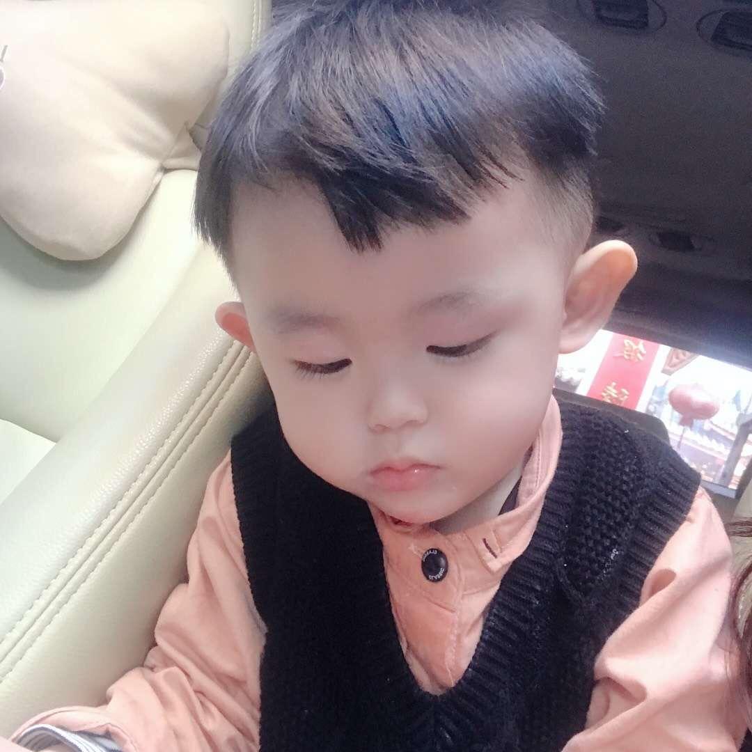 黄琛