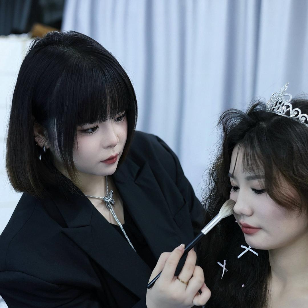 普普会发光✨