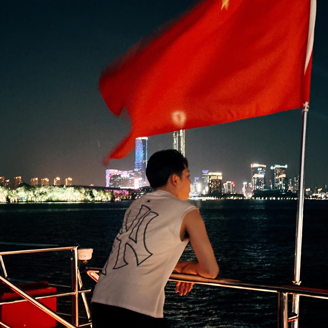 国王酒吧 小星💫