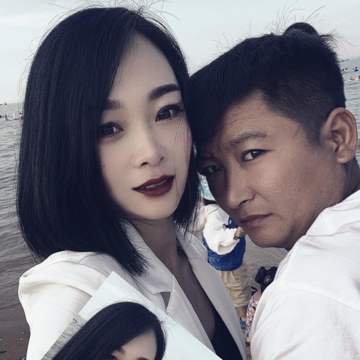 李老二夫妇💄💄（解压直播）