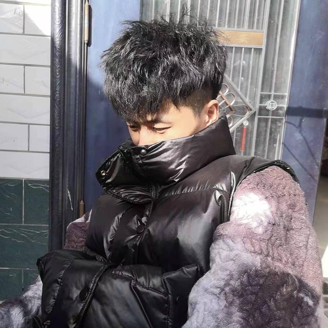 S̶ɪ̶ʟ̶ᴇ̶ɴ̶ᴛ̶小东