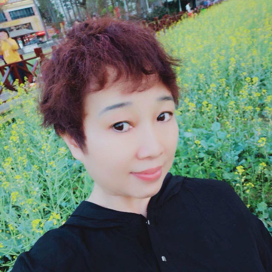 @舒一姐晚12:40开播号在主页