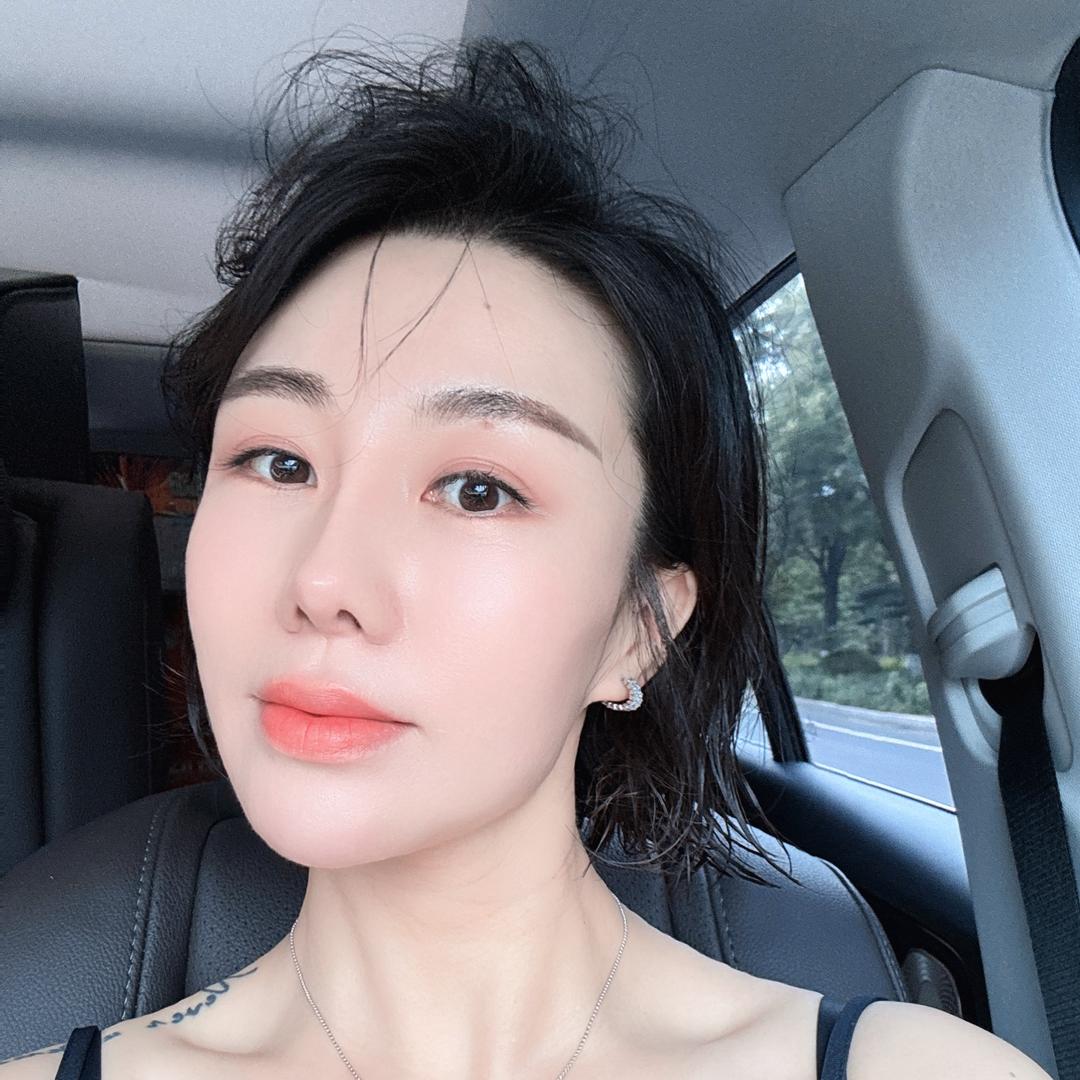 龙口穿名堂女装