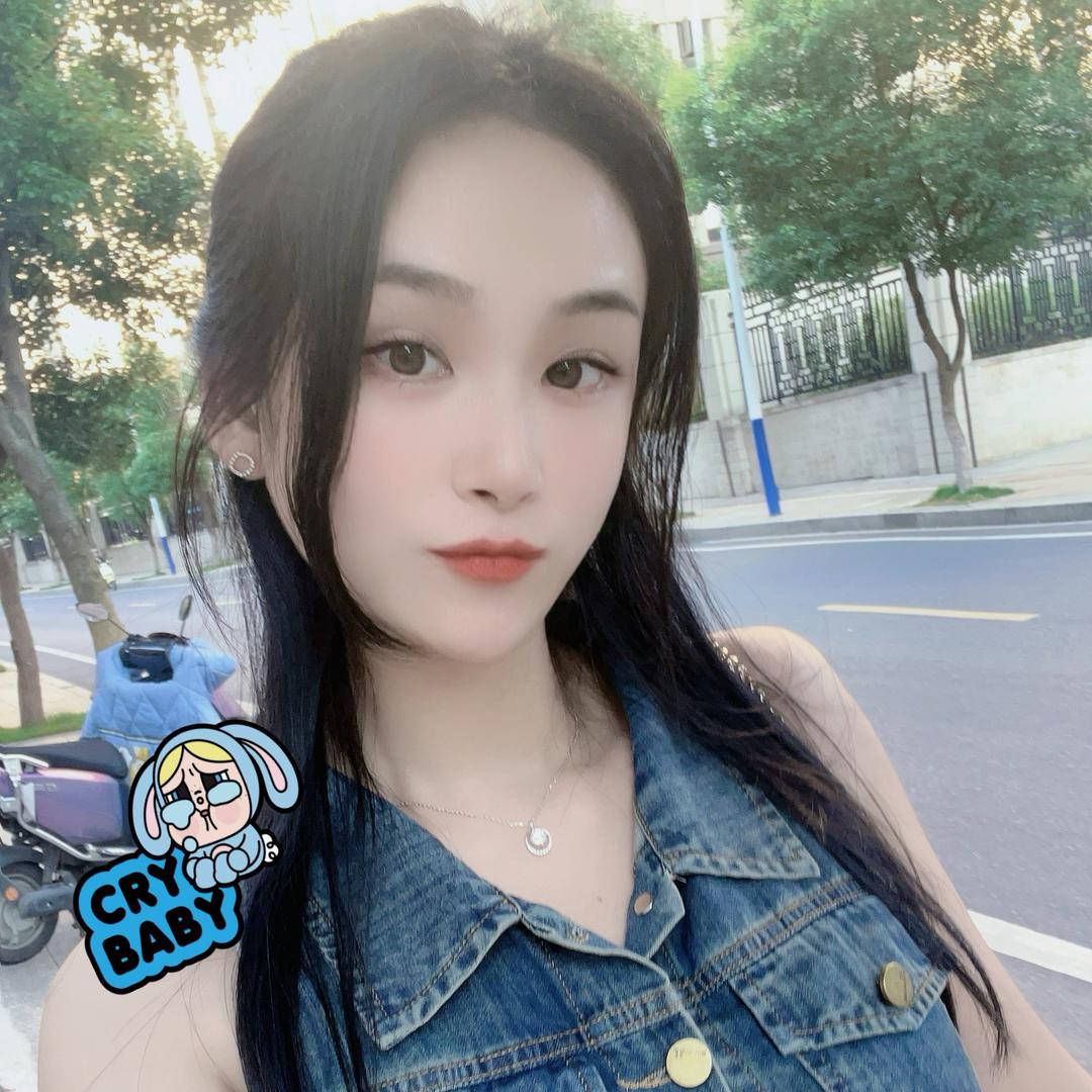 西 西🧚‍♀️
