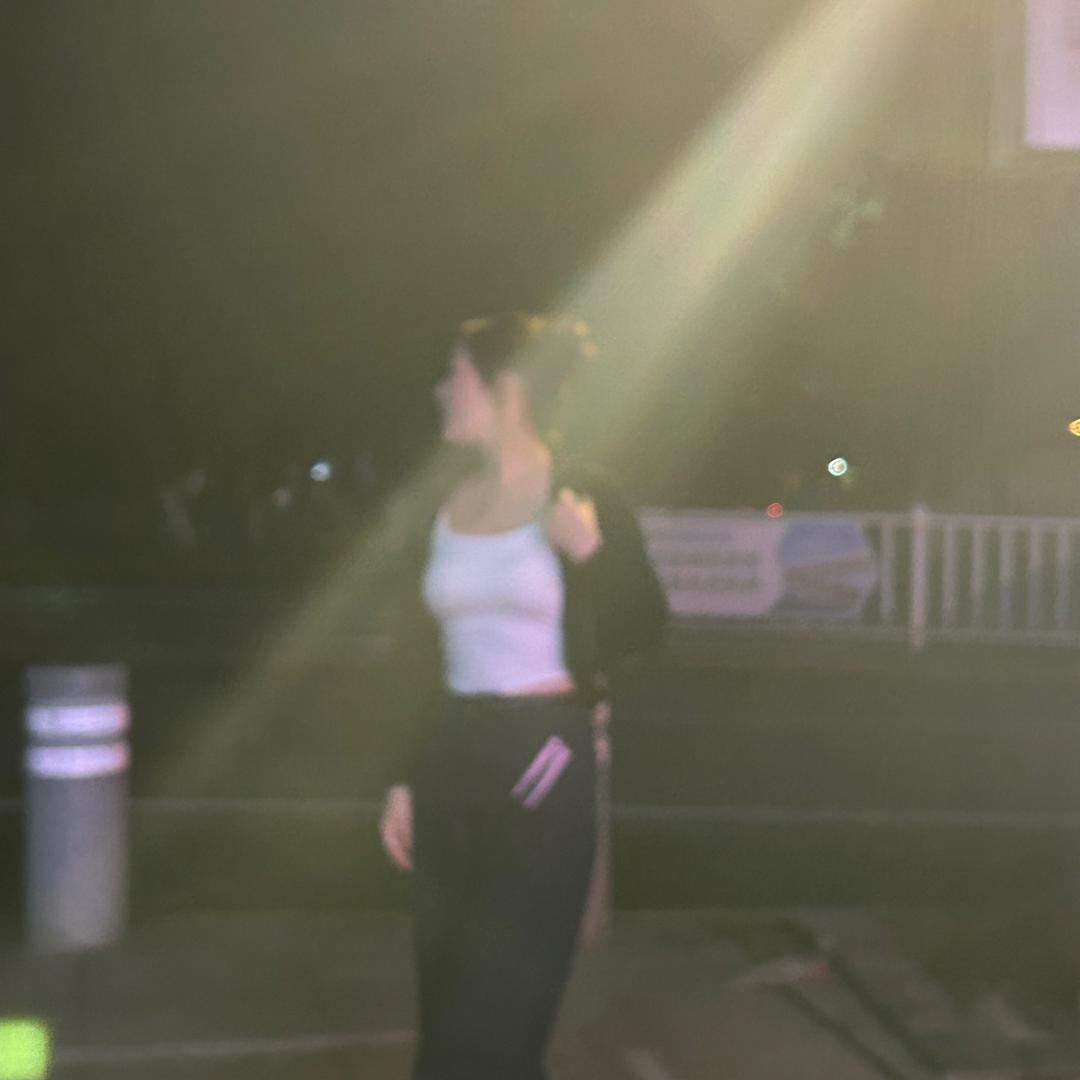 俐
