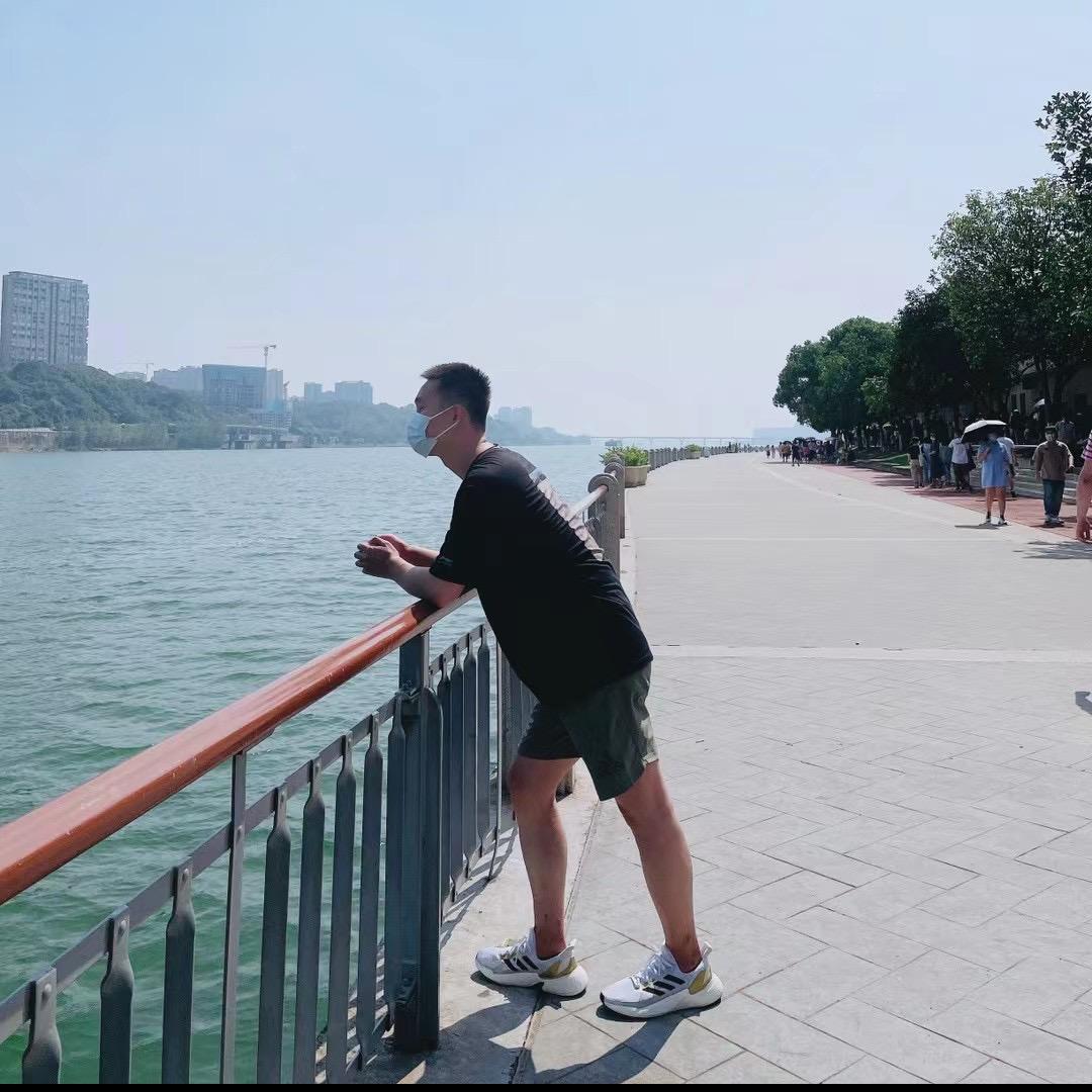 周末体育