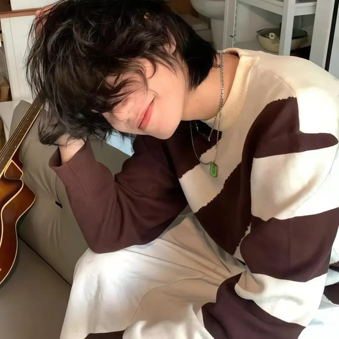 小意^