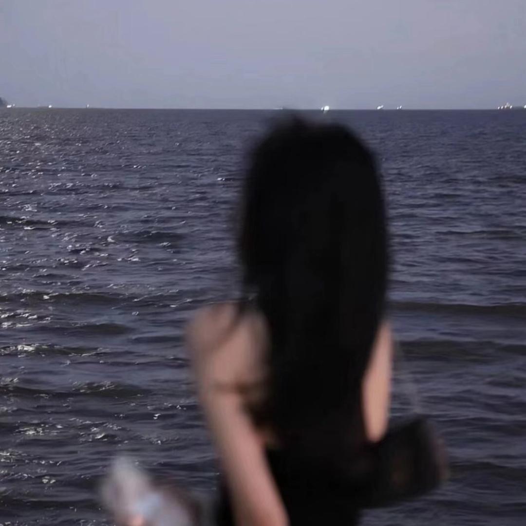 月灵·C