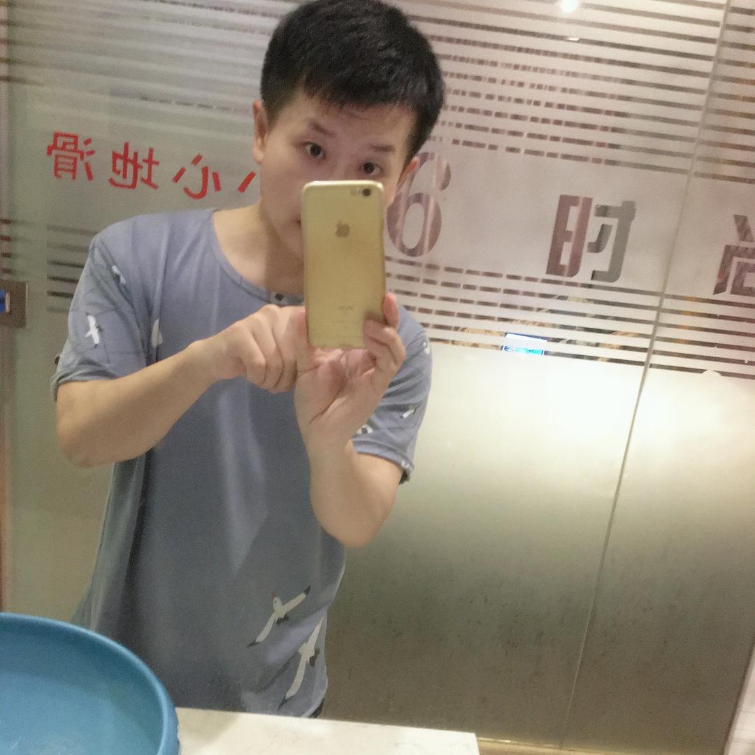 低调隐藏的南木泽头像