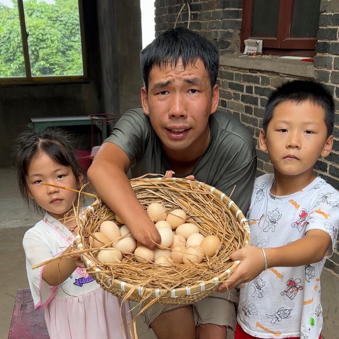 农村小凡兄妹百货