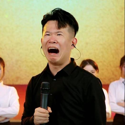 房岩小哥狠货乱卖