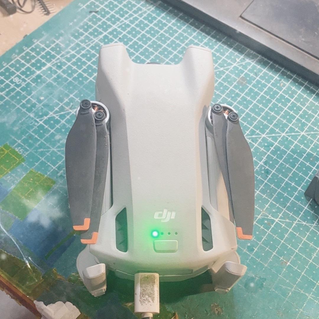 大疆无人机维修～电池维修～固件～软件服务