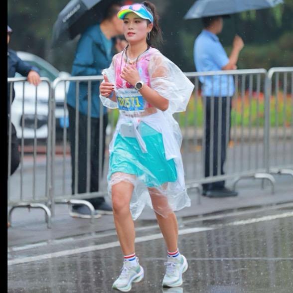 跑步小阳光（婷公子）