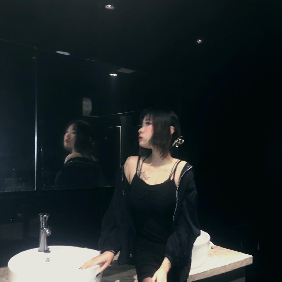 月月🌙微整 纹绣🐻爆瘦