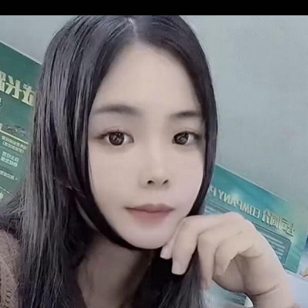 李德青服饰