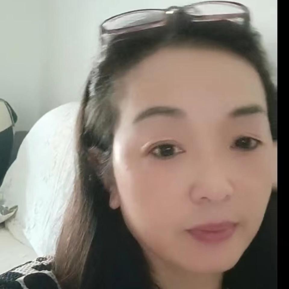 开心黄姐:不定时开播