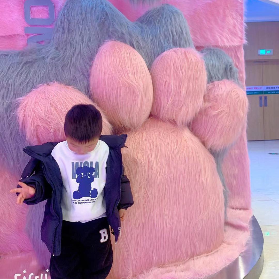 舔奶盖的小仙女