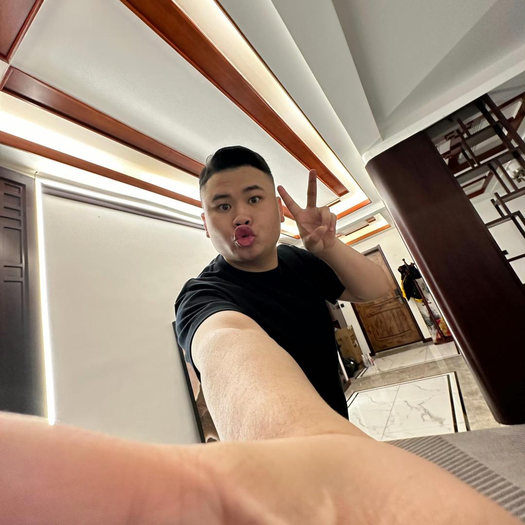爱丽丝-