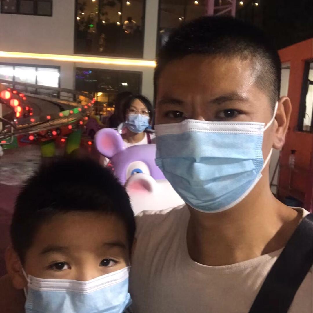 修车的阿龙