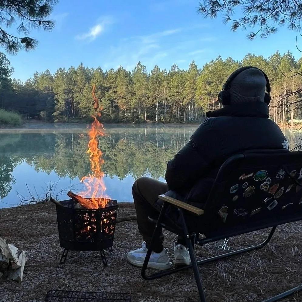 屋脊上的拾荒人