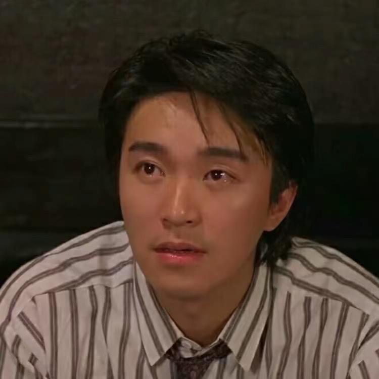 小A