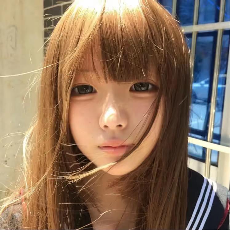 卖萌被打掉两颗牙