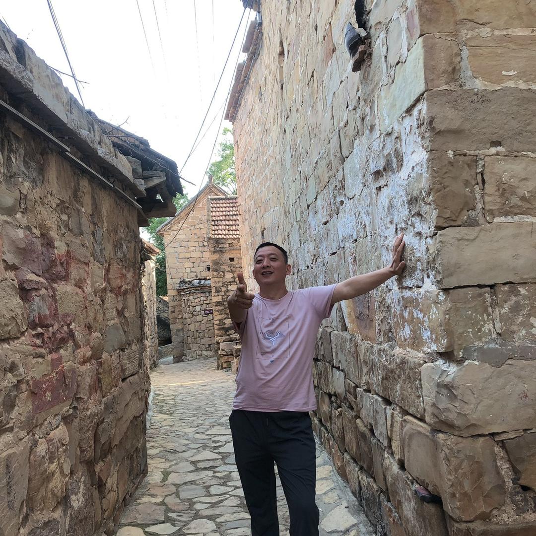 姜伊生美容美发店