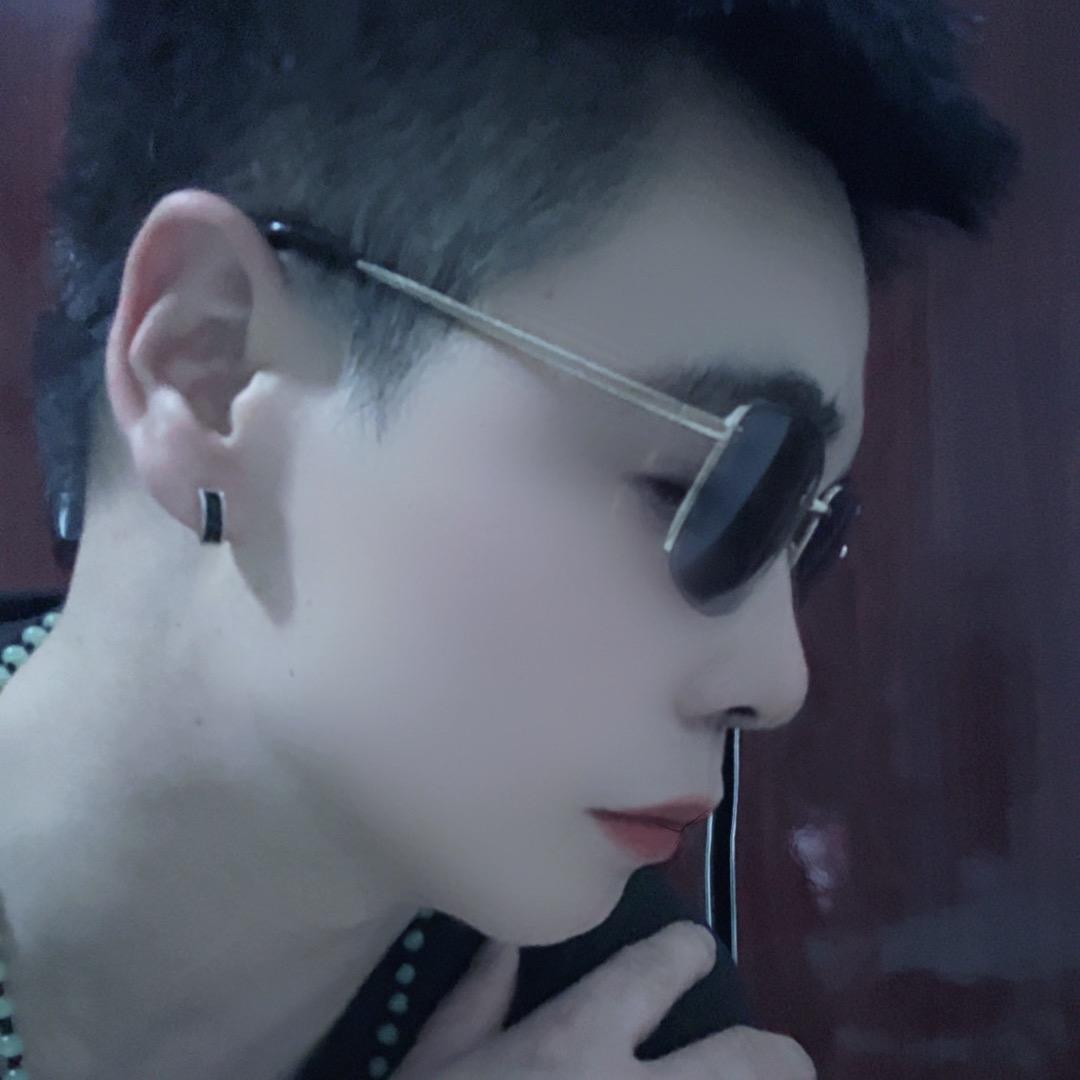 ༺།༼爱情🦋归零࿆༽།༻