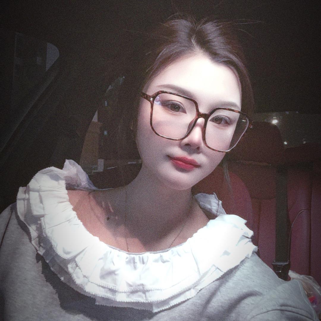 曾美丽.