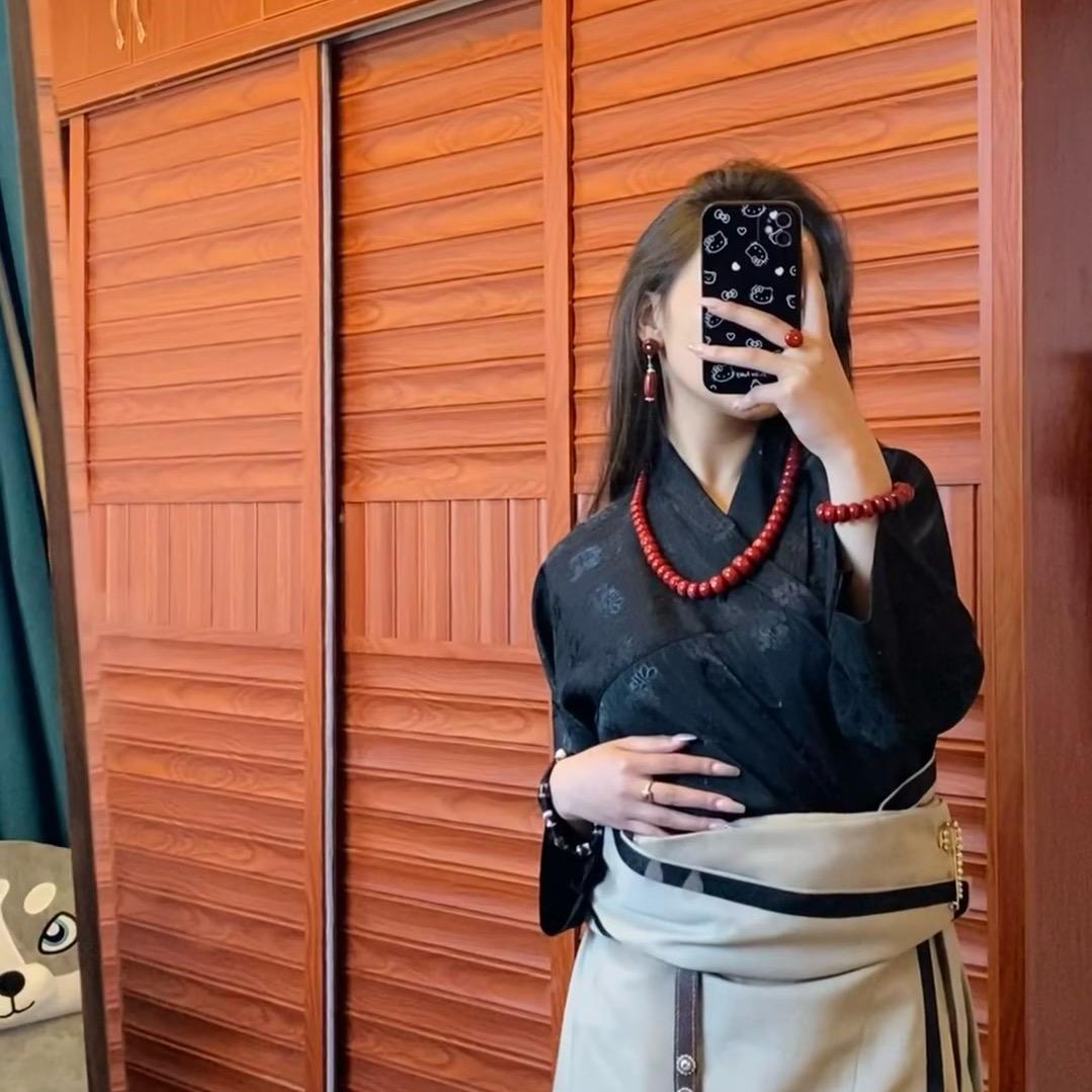 央🪷