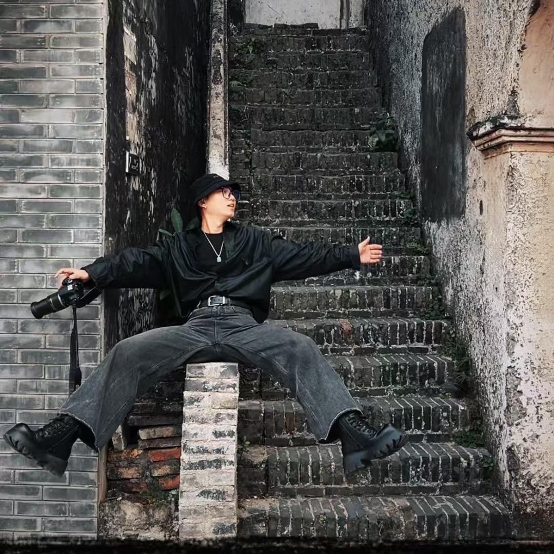 小杨在梦游（见己小院）