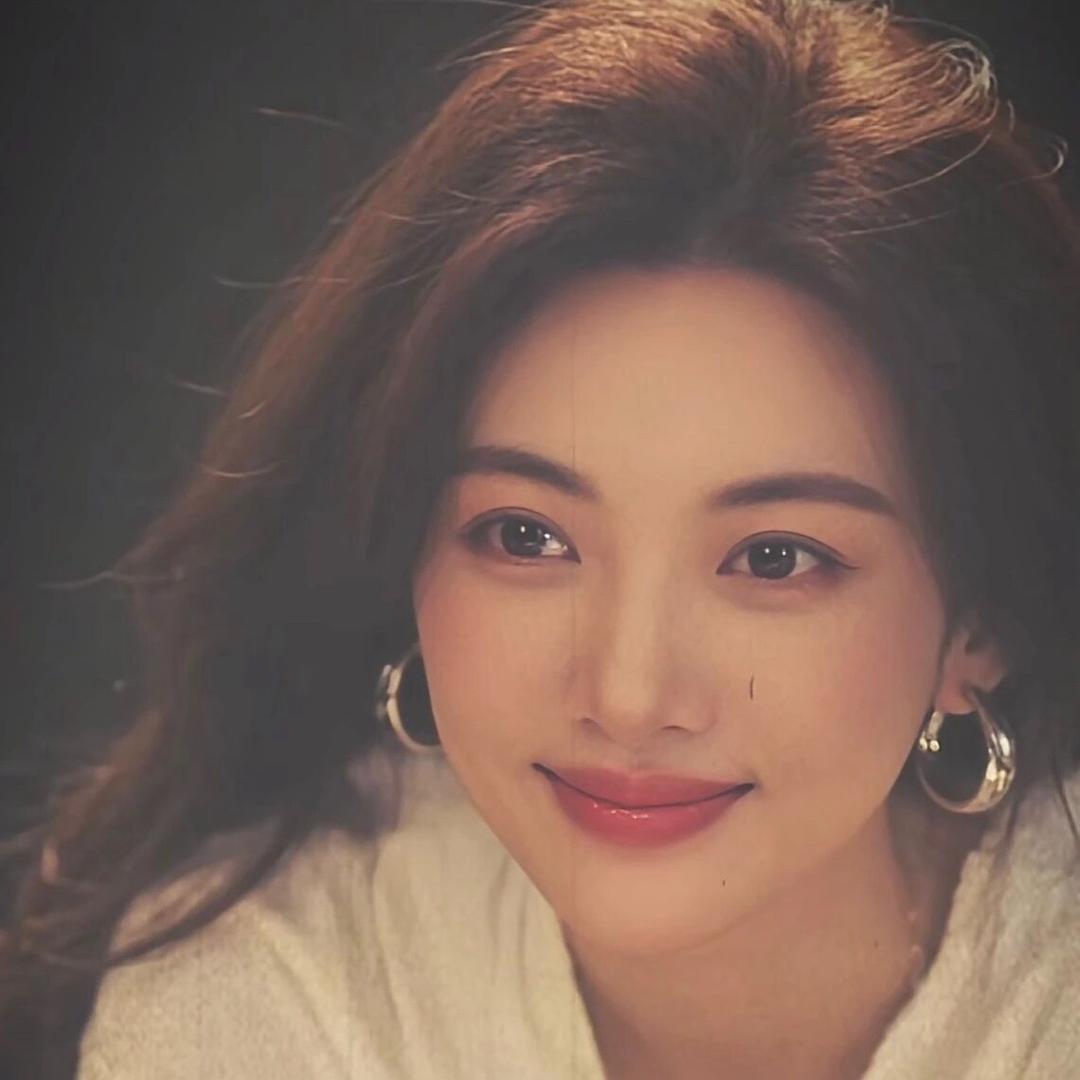 不美不萌不倾城❤️