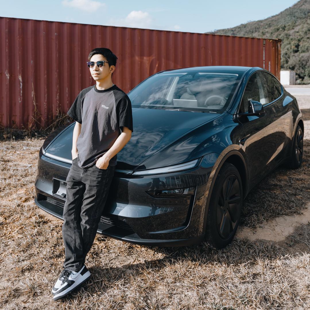 啊特焕新Model Y